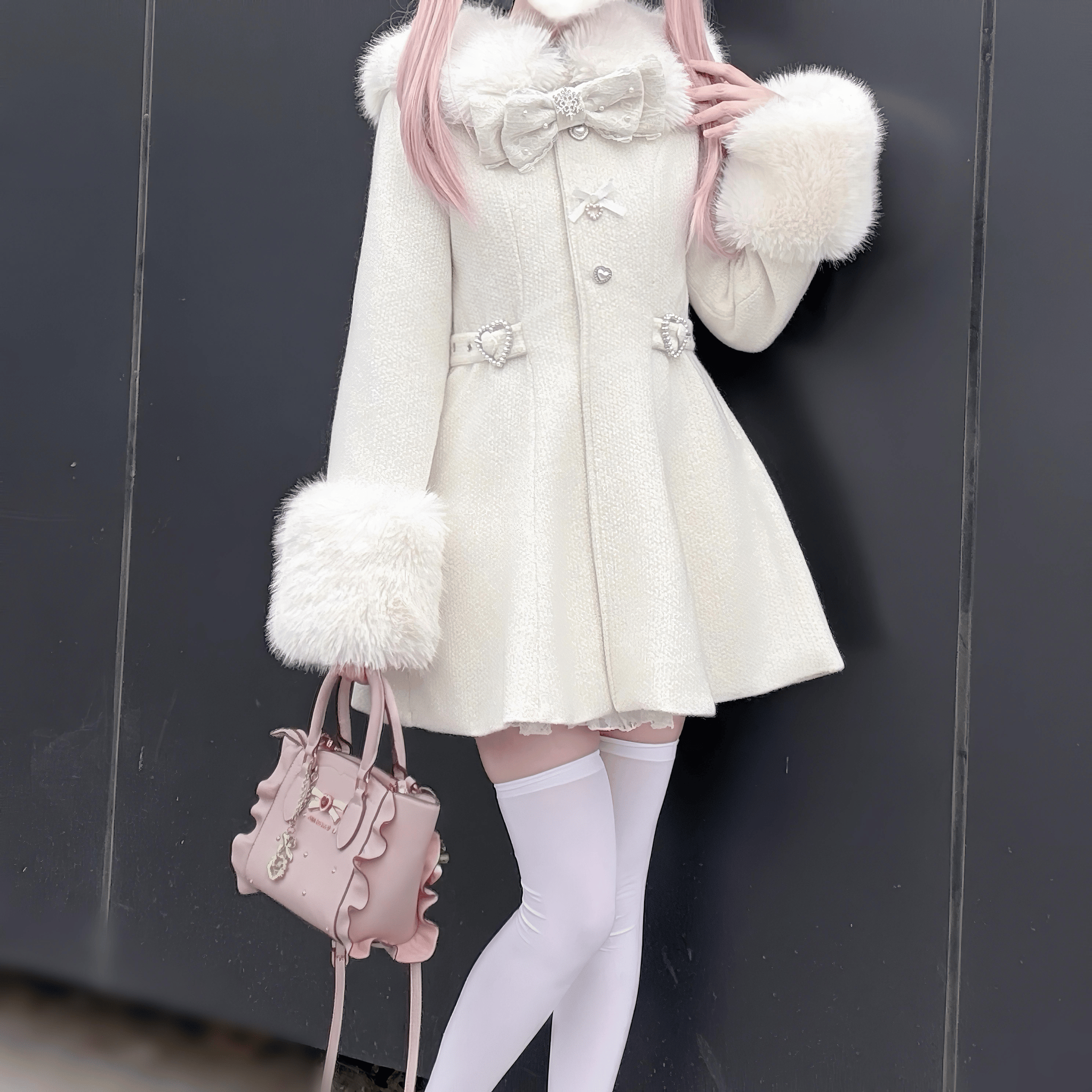 希少✨️新品タグ付き レストローズ 姫系 花柄 薔薇 ファーコート 限定 y2k VirtualParadise】ファーカラー×フレアシルエットコート◇コート 量産