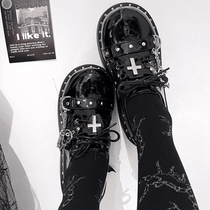 パンクスタイルスタッズ付プラットフォームシューズ◇厚底 パンクスタイルスタッズ付プラットフォームシューズ◇厚底