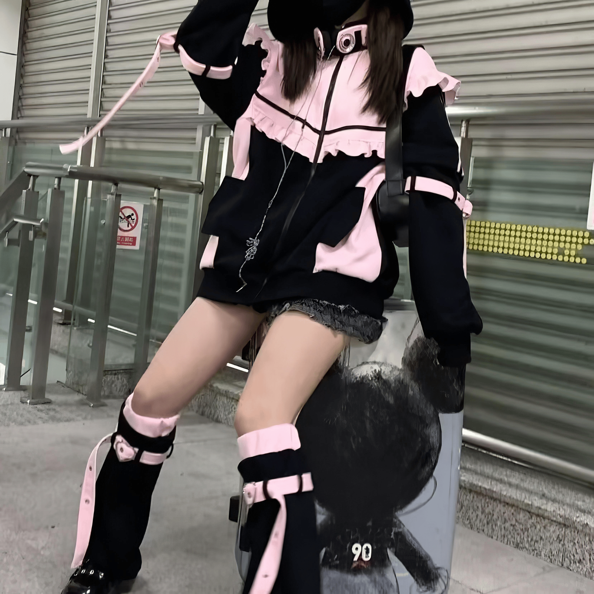 猫耳×ピンクフリルサブカルミックスパーカー◆パーカー サブカル系 S、M、L